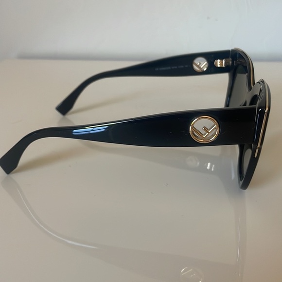 Fendi Accessories - Fendi Sunglasses